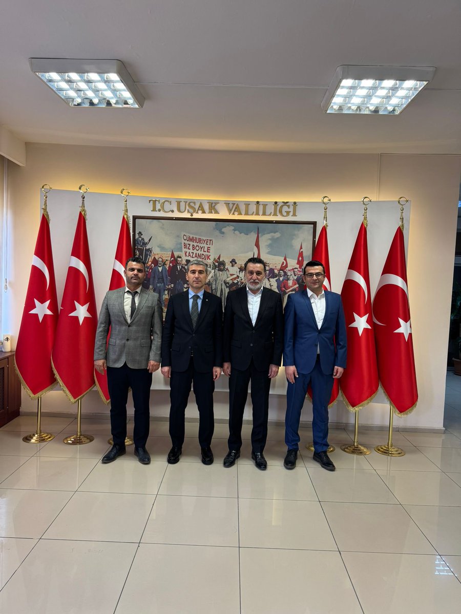 FUAT YILDIRIM 🇹🇷 (@bskfuatyildirim) on Twitter photo Eski Etimesgut İlçe Kaymakamımız Sn. Dr. Naci AKTAŞ’ı , VALİLİĞE atandığı UŞAK ‘ta Valilik makamında hayırlı olsun ziyaretinde bulunarak başarılarının devamı dileklerimi ilettim.
Nazik misafirperverliği ve hoşsohbetlerinden dolayı Sn. Valimize teşekkür ederim. Eski Etimesgut İlçe Kaymakamımız Sn. Dr. Naci AKTAŞ’ı , VALİLİĞE atandığı UŞAK ‘ta Valilik makamında hayırlı olsun ziyaretinde bulunarak başarılarının devamı dileklerimi ilettim.
Nazik misafirperverliği ve hoşsohbetlerinden dolayı Sn. Valimize teşekkür ederim.