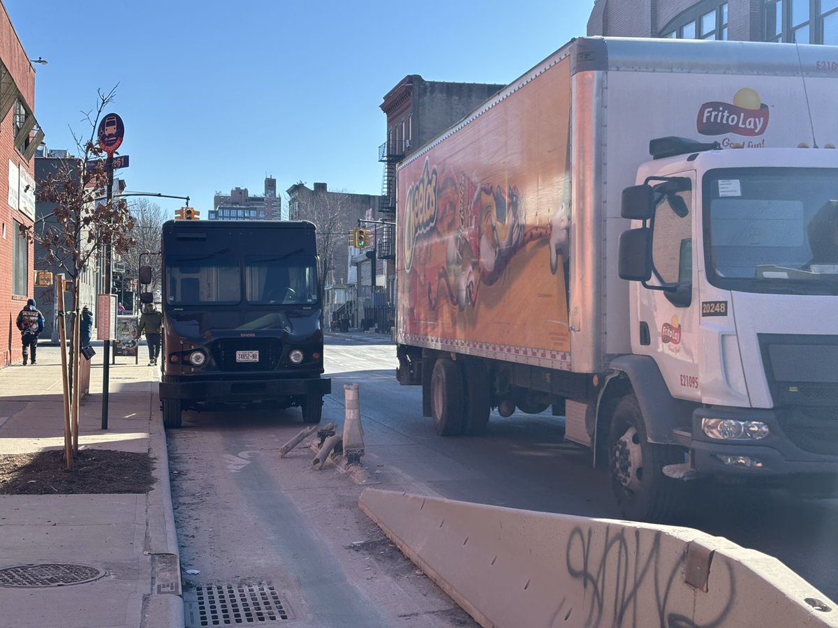 DenisHurley's tweet photo. @KathyParkPrice @CMShahanaHanif 9th St between 2nd Ave &amp; Gowanus yesterday morning. Note the 1st photo is a FedEx truck parked in the bike lane next to Sarah's ghost bike. https://t.co/PloCs1Wr0m