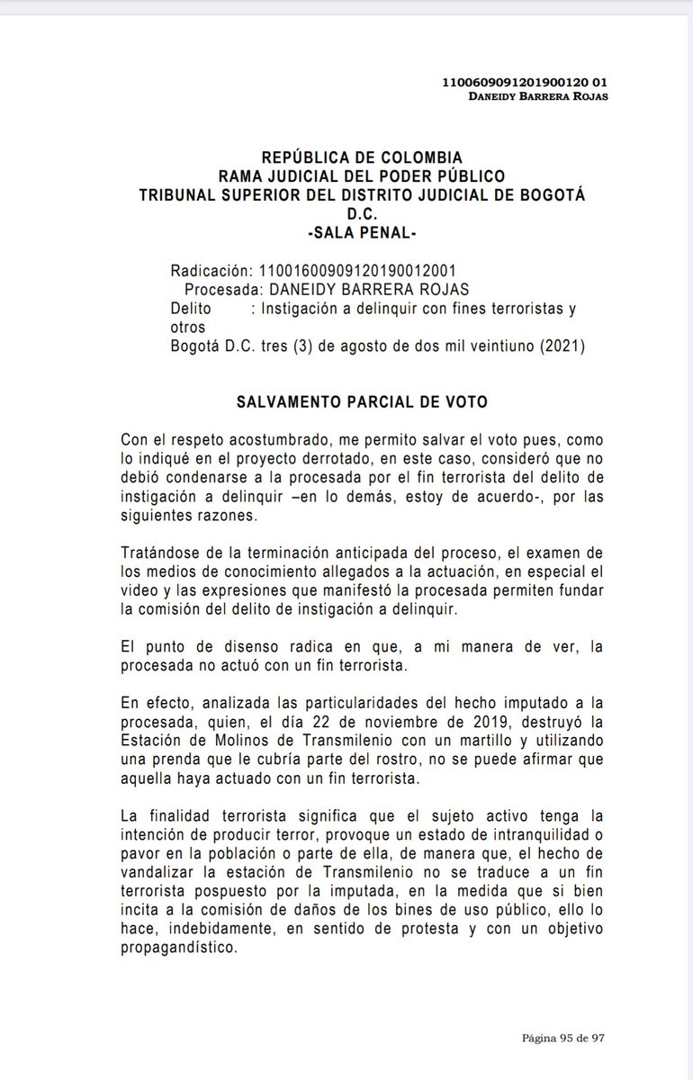 PereiraYPereira's tweet photo. De la condena de Epa Colombia ratificada por la @CorteSupremaJ, es importante recordar el Salvamento de Voto del Magistrado Juan Carlos Arias del Tribunal de Bogotá Sala Penal.

No es lo mismo instigar a delinquir con fines terroristas a "fines vandalicos" . https://t.co/cyhb8aamwF