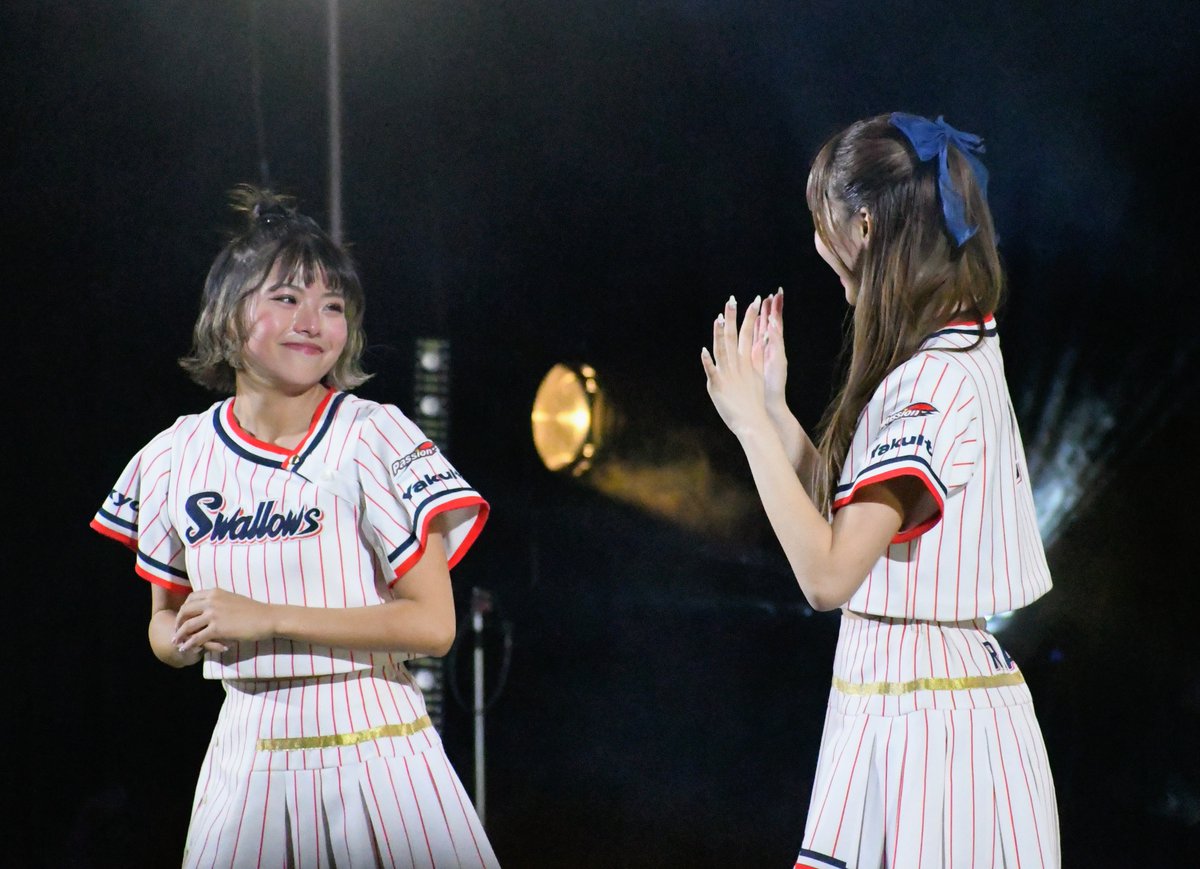 asaka_760's tweet photo. 推しの子2人が卒業してしまうの本当に寂しい…でも新生Passionちゃん格好良かった…という複雑な気持ちでしたが、こういう形で最後の機会があって嬉しかったです🥹  りなじゅなちゃん好きで沢山神宮で見れて良かった🙌🥰 #Passion2024 #3JUNA #7rina https://t.co/PRQHCeeb0t