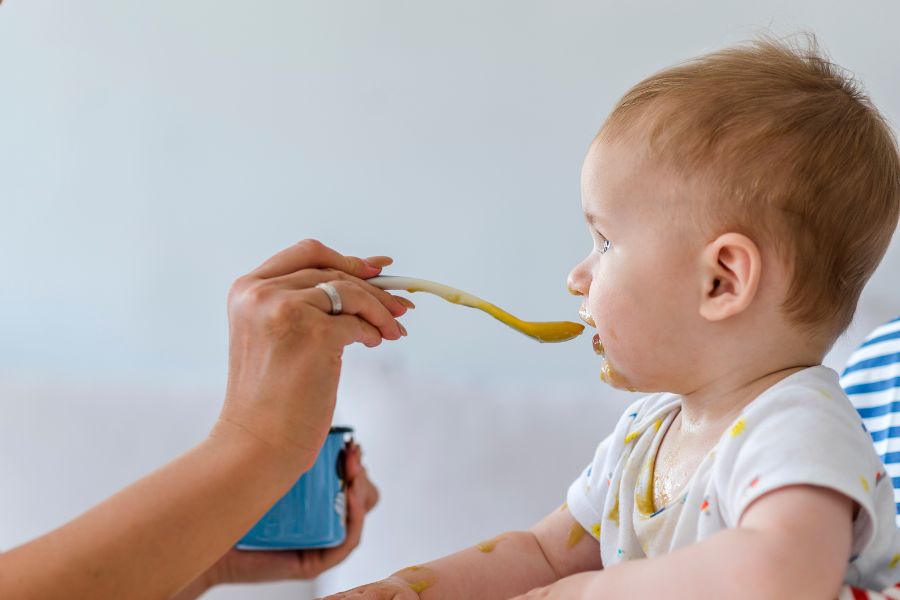 Twee weken geleden was er een aflevering van de Keuringsdienst van Waarde over babyvoeding en bestrijdingsmiddelen. Wij hebben hierover een artikel geschreven, met alles wat je écht over dit onderwerp wilt weten >>> 24baby.nl/baby/voeding/p…