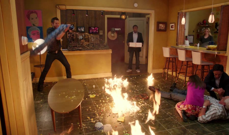 Immagini dalla redazione di Iris Babilonia dopo il video di Corona su Fedez: