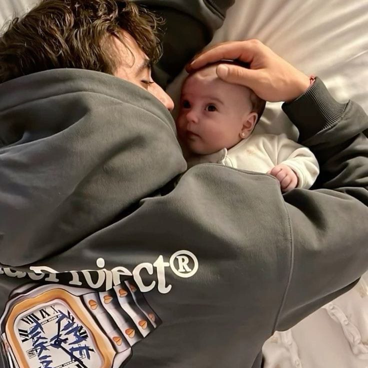 um aninho da minha sobrinha 😕😕 eu te amo meu bebe