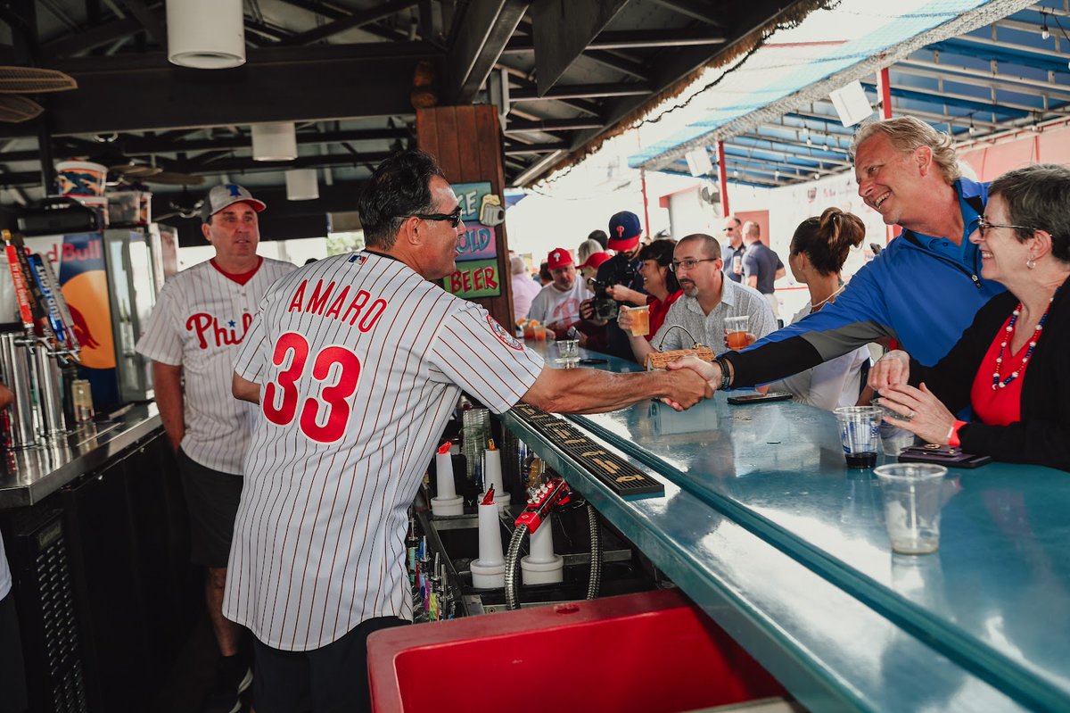 TheDDFoundation's tweet image. Join us Saturday, March 22, 2025 at BayCare Ballpark in Clearwater, FL for Celebrity Bartending Clearwater Style!
Last year, Rob Thomson, Ruben Amaro Jr., Larry Bowa, Ricky Bo and tons more were behind the bar! 🌟
Click on this link to purchase your tickets:…