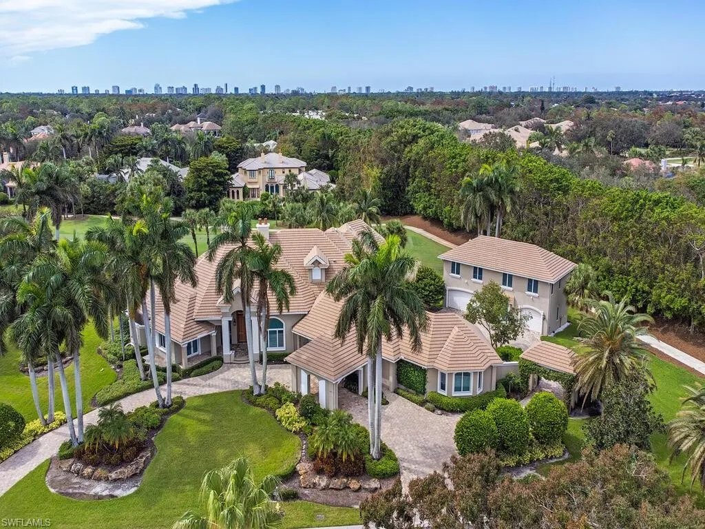 GolfRealtyLINKS's tweet photo. William Raveis Real Estate presents ...
Fabulous FLORIDA Golf Home Listing!
Naples / Grey Oaks CountryClub
6 BR / 7+ BA / 8757 sq ft / $9,400,000
Links Living Link >https://t.co/FFrwjew5QV 
#golfhome / #golfcoursehome https://t.co/Fgxd88Q931