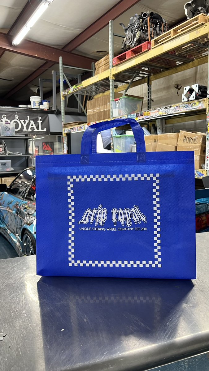 Do you prefer a reusable shopping bag? We hope you will consider it! This year customers who shop at our booth will receive one of these and hopefully will find it useful beyond the shopping experience that day! 🛍️