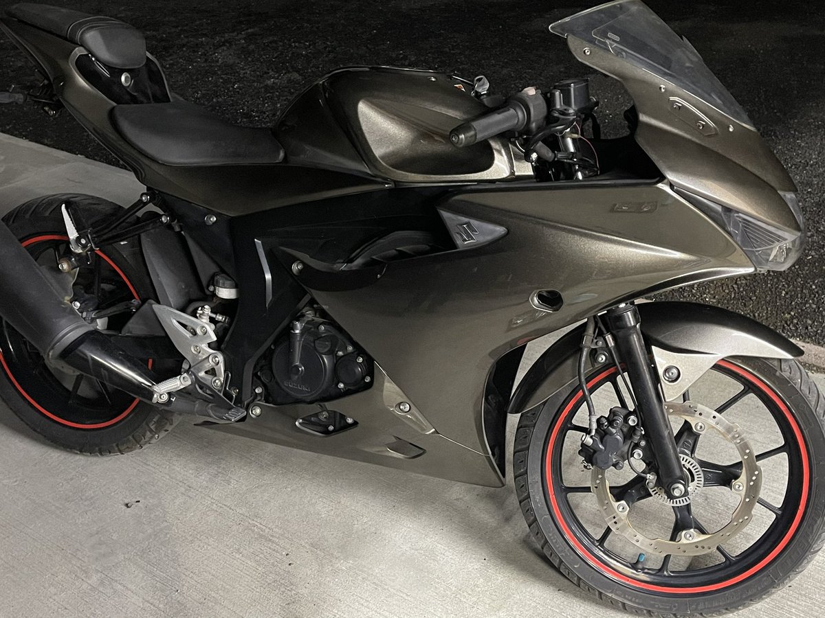 こじま tweet media