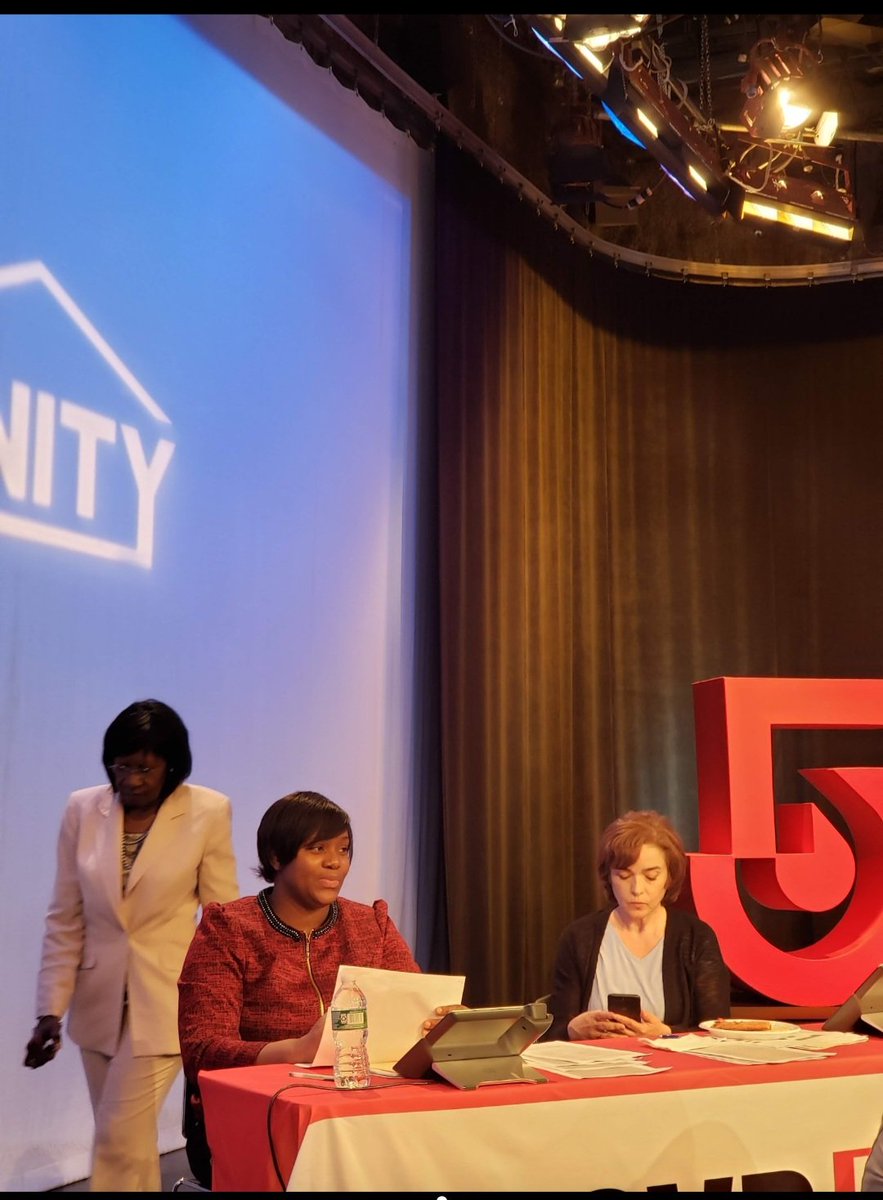 keke_Keshy's tweet image. As always, I have been a supporter of good governance, a home hero advocate for community development. This showcases a throwback cross section at the then #ProjectCommunity outreach featuring renowned government officials, one of which was the past Mayor of Boston in the person