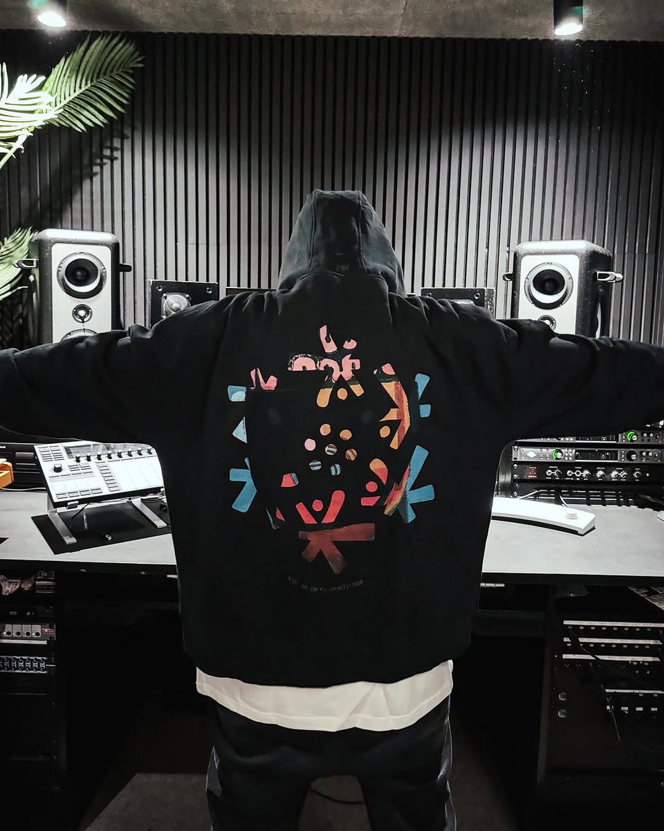 Snatch! Records tweet media