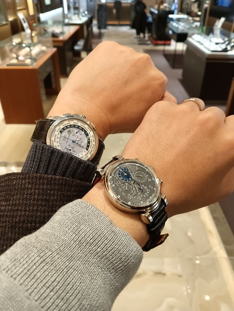 zenozeno7's tweet photo. 本日2025/01/28に、IWCのダ・ヴィンチパペカレの納品のため、COMMON  TIME渋谷公園通り店様に伺いました。
偶然いらっしゃった田中社長とまさかのリストツーショット（笑）
思い出の納品となったし、今後もお世話になりたいと思える素敵な空間でした！
#COMMONTIME #コモンタイム渋谷店 https://t.co/yIcboSGYeZ