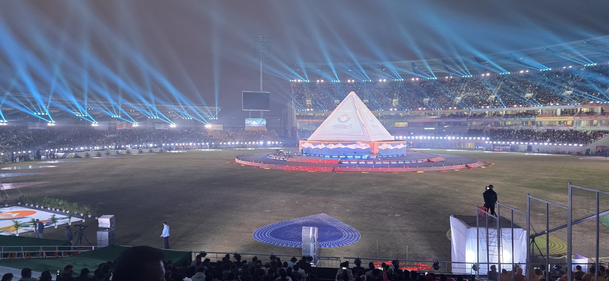pushkardhami's tweet photo. 38वें राष्ट्रीय खेलों के भव्य शुभारम्भ समारोह की कुछ झलकियां...

#NationalGamesUttarakhand https://t.co/Io2isPNb24