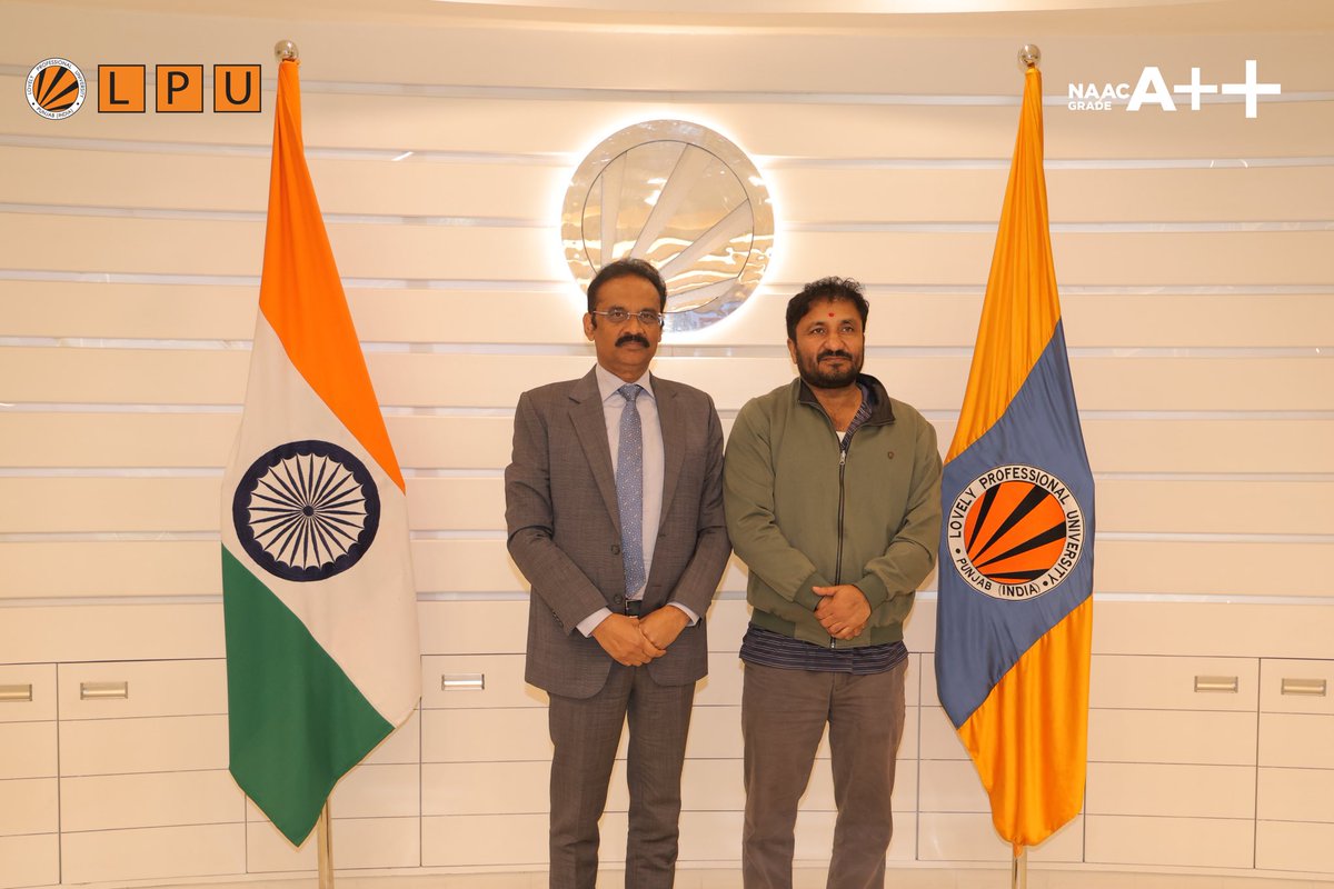 lpuuniversity's tweet photo. Our #LPUFamily had the immense honor of hosting Anand Kumar, the visionary mathematician and Founder of Super 30 at our #LPUCampus for the 2nd time!
#Linkfest2025 #LPUForYou #LPUDiaries #LPUReview #LifeAtLPU #BestUniversity #TopUniversity #EventsAtLPU #LPUEvents #HappyVertos https://t.co/BCJAPiIRSw