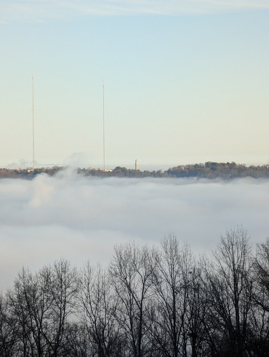 ShawnGalin's tweet photo. Views of Shades Valley with a "sea of fog". Kinda majestic seeing the Vulcan rise above. @spann https://t.co/j430asnoDt