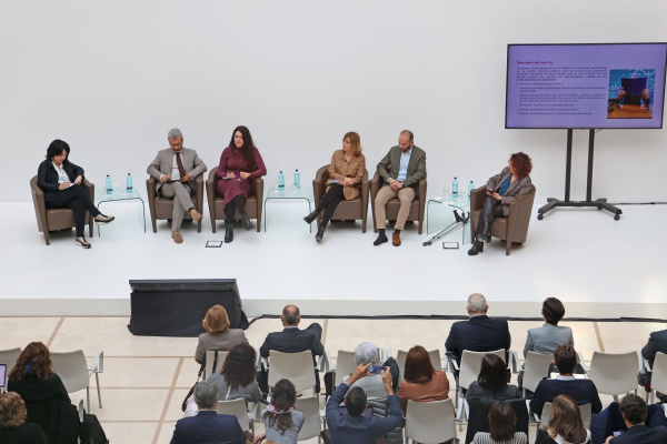 📅 Amb motiu del Dia de la Protecció de Dades  l’#APDCAT ha presentat la primera metodologia d'avaluació d'impacte en drets fonamentals en matèria d'intel·ligència artificial aplicada a casos reals.

apdcat.gencat.cat/ca/sala_de_pre…