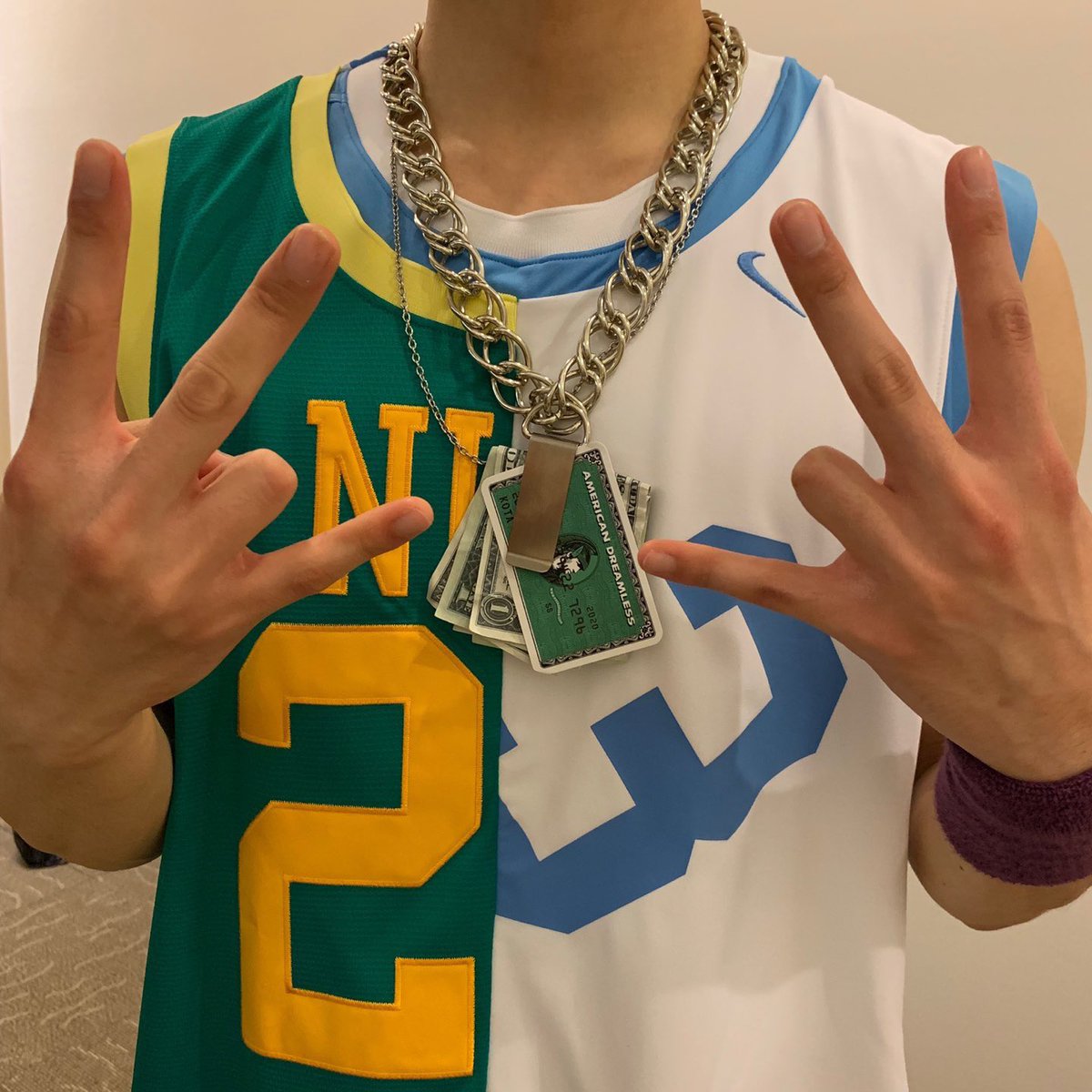 peniel_S2's tweet photo. 갤러리정리하다찾은로꼬포즈프니엘….. https://t.co/j9VNxrPlKO