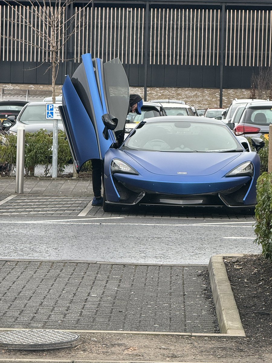 LA_Bernadette27's tweet photo. Fckn ignorance….my dad is elderly, relies on disabled spaces so he can get in/out the car &amp; set up walking aid…this selfish piece of shit took this space in front of an elderly couple, the old woman had walking aids, these entitled 🔔🔚’s really fckn annoy me! Gorbals JD gym. https://t.co/nqXNC8GvXf