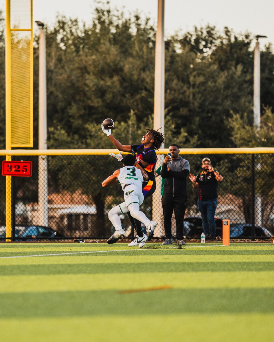 kingnoji4's tweet photo. 2 of my grabs from this weekend @GridIron7v7 @herofball champions🏆 https://t.co/3FayS9k0r0