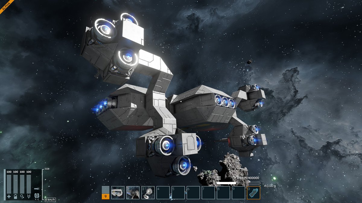 ymd147258369's tweet image. #SpaceEngineers2 
遊べるようになったので、さっそくブループリントをブロックと同じように扱える機能を試した
こんな感じに船のモジュールを作って、組み合わせるだけでそれっぽい船が組み立てられるぞ～！