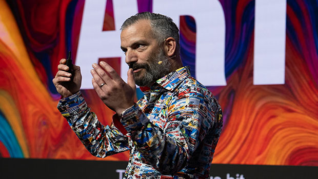 Outsmart (@outsmartooh) on Twitter photo 🔊Dino Burbidge joins the <a href="/worldoohorg/">World Out of Home Organization</a> to spearhead creative focus🔗bit.ly/4gljRUq 🔊Dino Burbidge joins the <a href="/worldoohorg/">World Out of Home Organization</a> to spearhead creative focus🔗bit.ly/4gljRUq
