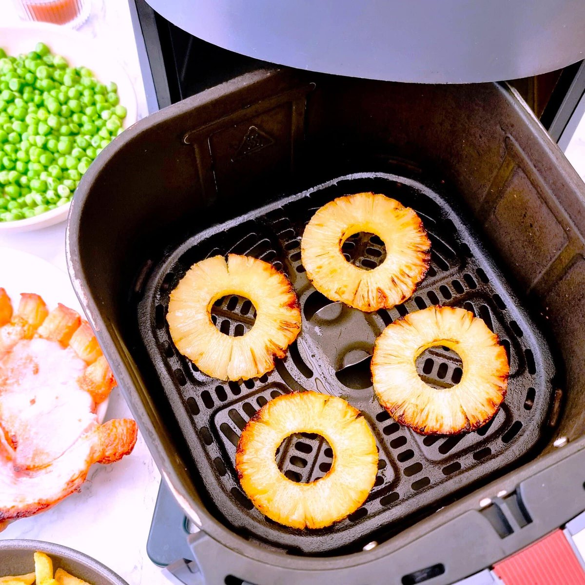 These easy Air Fryer Pineapple Rings are perfect to serve with a gammon steak as is the classic way, but also makes a great side to all manner of meals! Using canned pineapple makes this a real pantry staple recipe too. 

Find the full recipe here >>> feastgloriousfeast.com/air-fry-pineap…