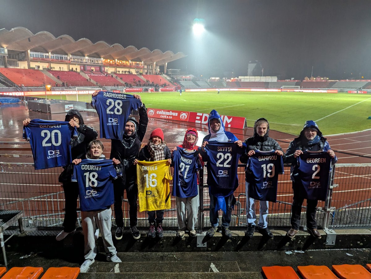 hugooftheyear's tweet photo. @usldunkerque Merci l'équipe !!! 🔵⚪ https://t.co/ZGfzyYtBv2