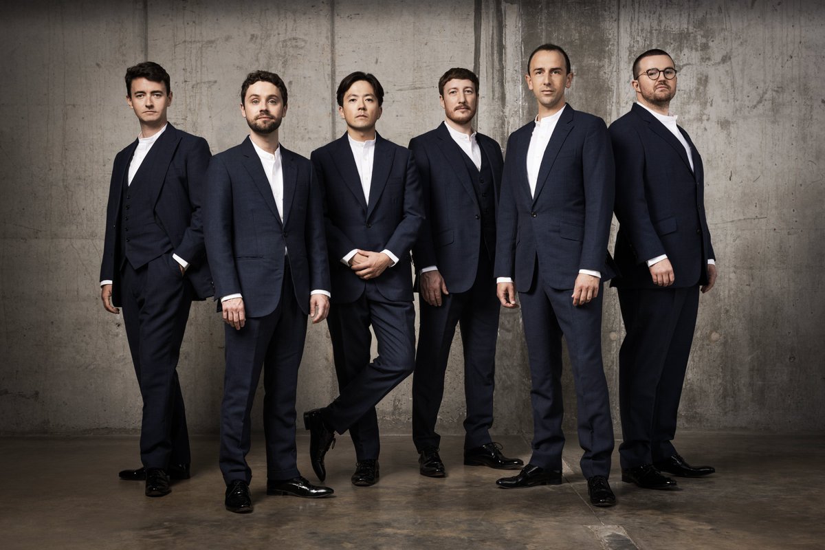 SignumRecords's tweet photo. A brand new single from @kingssingers is out now!

'SUCH STUFF AS DREAMS ARE MADE OF' is the group's final album with the current line-up. Choral music from the early 20th Century, feat. sopranos @GraceLSDavidson and Victoria Meteryard.

LISTEN/PRE-ORDER - https://t.co/Lz7g1nTiSC https://t.co/vyNspaAu2Y