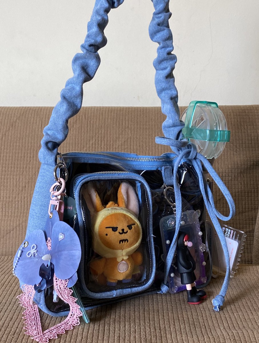 urunivrsee's tweet image. Reminder ~ H-3 Close PO 🥹

Next Batch masih belum tentukan kapannya 🙏🏻 

jadi, jangan sampai ketinggalan ya gaiss 💙💙💙

#pvcbag #transparantbag #taspvc #taspvctransparan #taskonser #kpop #kpopbag #taskpop #taspvckonser #BOYNEXTDOOR #THEBOYZ #TXT