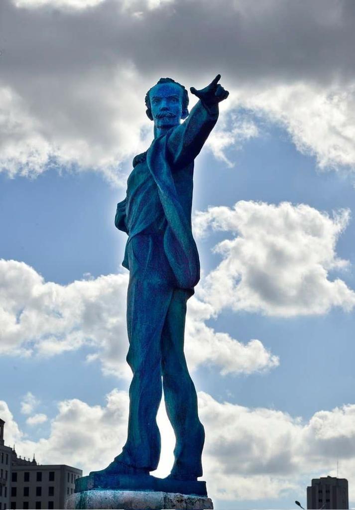 No claudicaremos jamás ni cederemos en nuestros principios, humanistas y solidarios por siempre #MartíVive #CubaPorLaVida