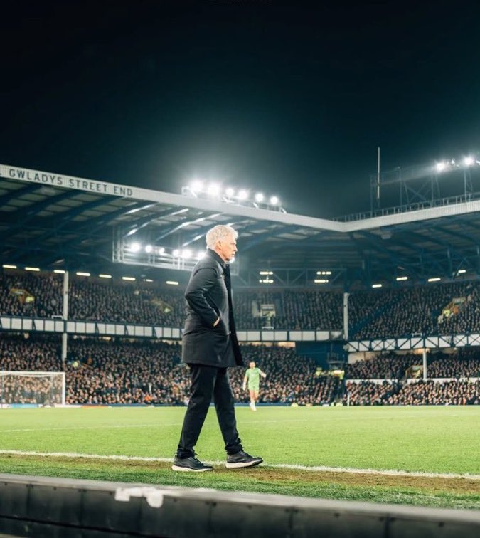 PFCF44's tweet photo. what an incredible photo of david moyes😮‍💨 https://t.co/aIIHDZeU26