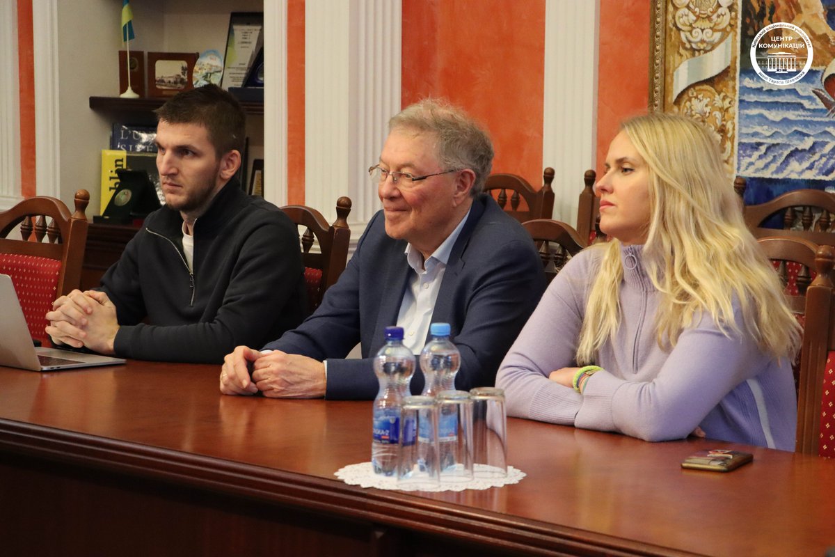 opendoorua's tweet photo. Supporting veterans together! 🤝 https://t.co/b3kKE9TI4p met with Taras Shevchenko University to discuss the Veteran Mental Health Center. A vital step for social, psychological, and educational support! 💙🇺🇦 https://t.co/KvNuzPvRs0
