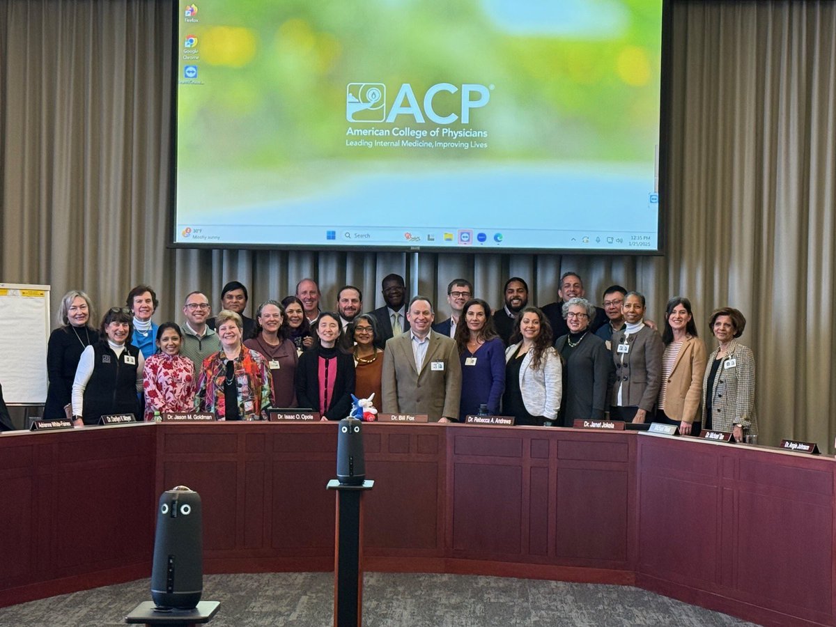DrElisaChoi's tweet photo. .@ACPIMPhysicians A joy to spend time w/ #IMProud ACP BOR, ACP Senior Staff, ACP ECBOG, at a strategic planning retreat. #IMProud to be #InternalMedicine #Physician #Advocate #Leader https://t.co/OutDnAI3xT