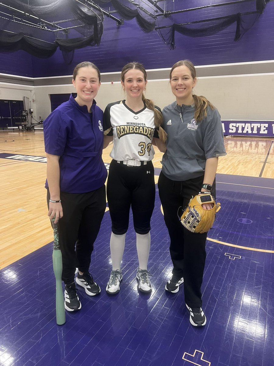 Had a great time at Winona this weekend! Thank you <a href="/CoachGregJones1/">Greg Jones</a> for an awesome camp!   
<a href="/AliNowak4/">Ali Nowak</a> 
<a href="/ann_smo98/">Ann Smolenski</a>