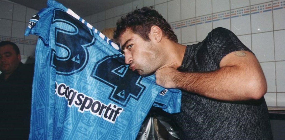 Se agiganta más la figura de este chad , si hoy estuviera vivo no tendría problema en decir que es hincha de Belgrano y que nunca se fue al Argentino.