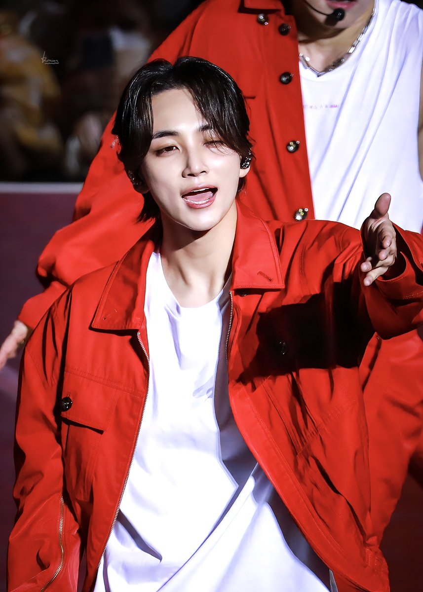 ocean_kmwa's tweet photo. 221009 BE THE SUN in MANILA 
D-513
새해 복 많이 받으세요 여러분~~~
#윤정한 #정한 #JEONGHAN #ジョンハン
#세븐틴 #SEVENTEEN https://t.co/xoGeduKZqa