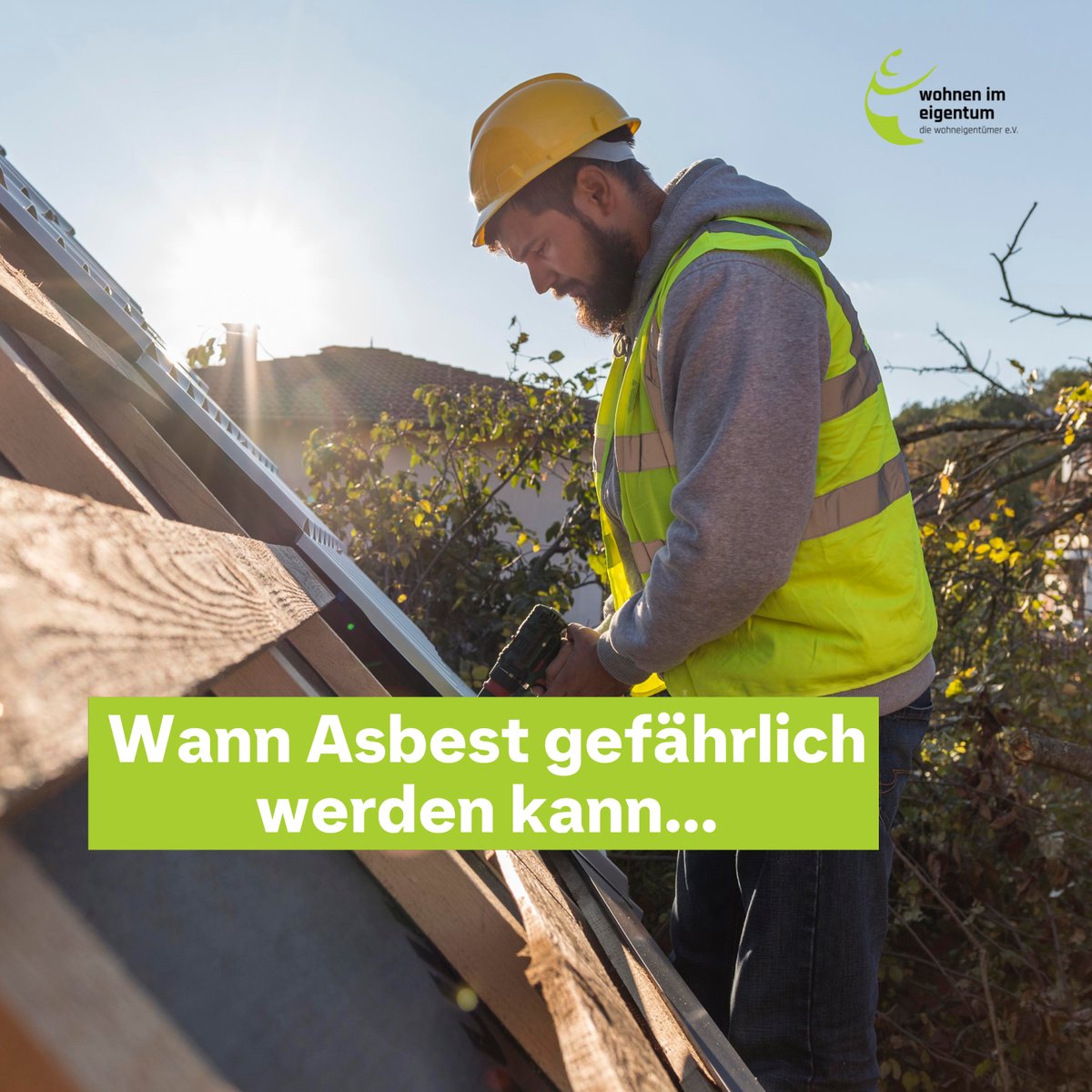 Sie planen eine Bau- oder Sanierungsmaßnahme an Ihrer Immobilie? Die novellierte Gefahrstoffverordnung enthält verschärfte Anforderungen für den Umgang mit #Asbest. Asbest-Faserfeinstaub kann #Krebs erzeugen. Details unter shorturl.at/lwisa 
#Sanierung