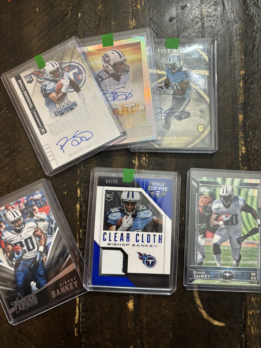 MrKdub's tweet image. Shoutout to @IT_guy8706 &amp;amp; @KCKid1507 for this super kind #RAKofTheDay 🤩 Some Sankeys for the #SuperPC &amp;amp; a JJ funko for my classroom - thank you again for this kindness! Appreciate you guys! #TheHobby #whodoyoucollect #RAK