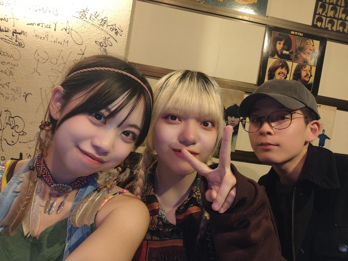 Indigo Cherry tweet media