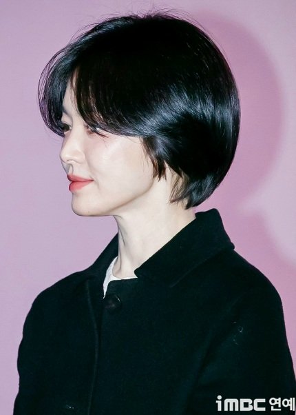 jieunee1210's tweet photo. 머리 동글동글 복복복복🫳🫳🫳🫳
MBC연예 사진들은 색감이 남달라😍
#송혜교
#SongHyeKyo https://t.co/tPuFGd9O28