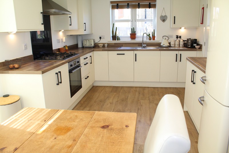 Green & May Alfreton tweet media