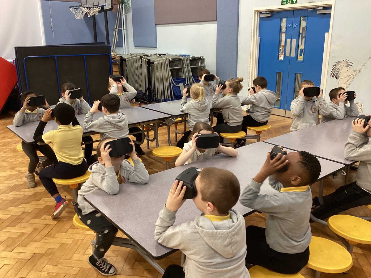 Collingwood Primary School (@collingwood_ps) on Twitter photo Year 2 learning all about mini beast <a href="/educationgroup/">Education Group</a> 
It was amazing 🐞 🐛 🐝 Year 2 learning all about mini beast <a href="/educationgroup/">Education Group</a> 
It was amazing 🐞 🐛 🐝