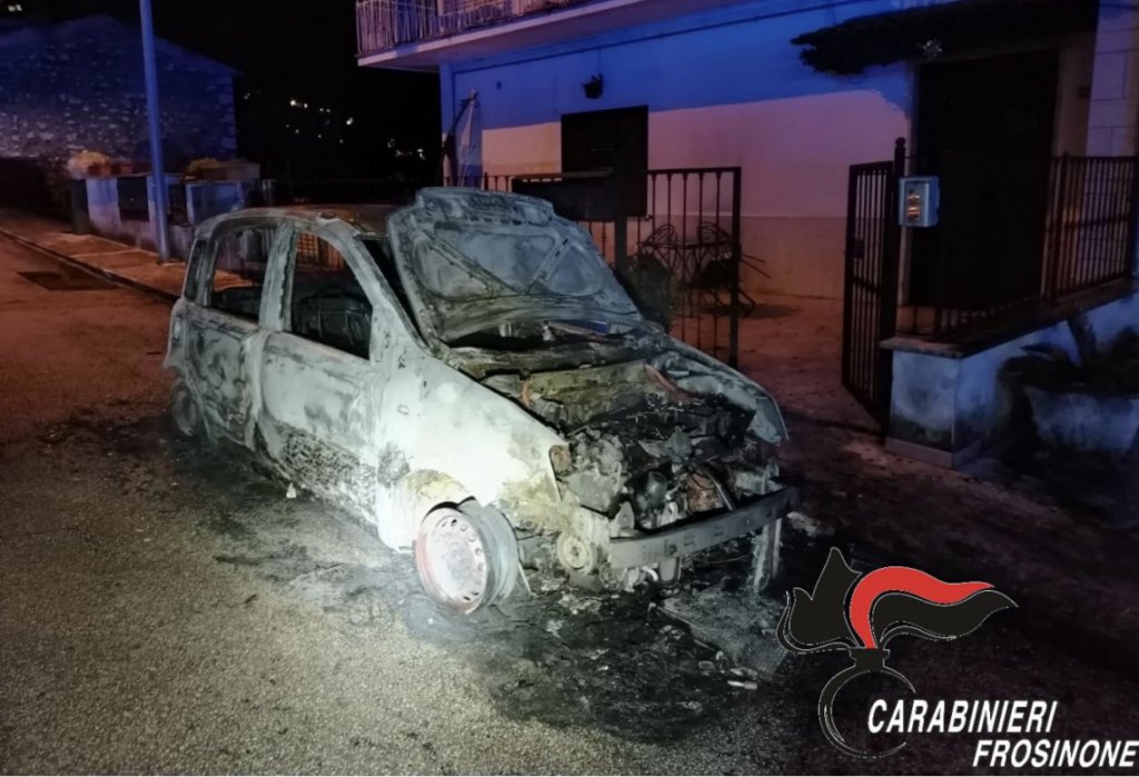 ROCCASECCA: INCENDIA L'AUTO DI UNA DONNA, ARRESTATO Laziotv - laziotv.it/roccasecca-inc…