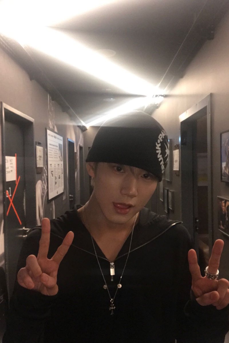 intaeak's tweet photo. in the heartbeat of Berlin, surrounded by the hum of the tour, we steal a moment backstage. the lights may call us, but this is where the real magic lives just us, just 𝘭𝘰𝘷𝘦. ㅡ taking pictures with my sunshine. ‹𝟹 https://t.co/pL11CDj7QN
