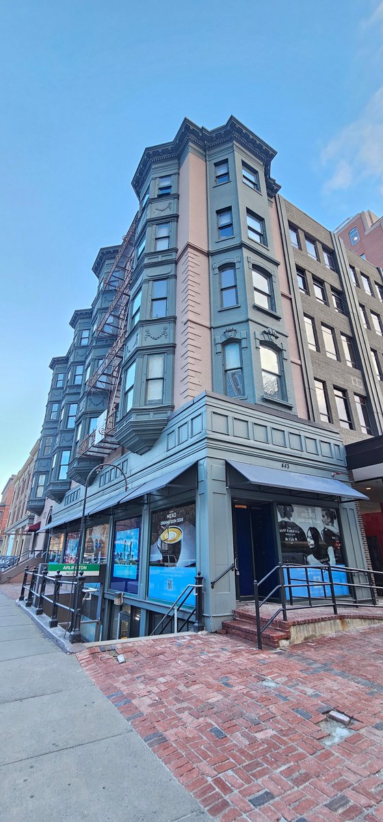 OnlyInBOS's tweet photo. Caffè Nero will replace the Starbucks on 443 Boylston Street in Boston that closed in 2023 after  workers at the location voted to unionize. https://t.co/FdrxAL3sGn