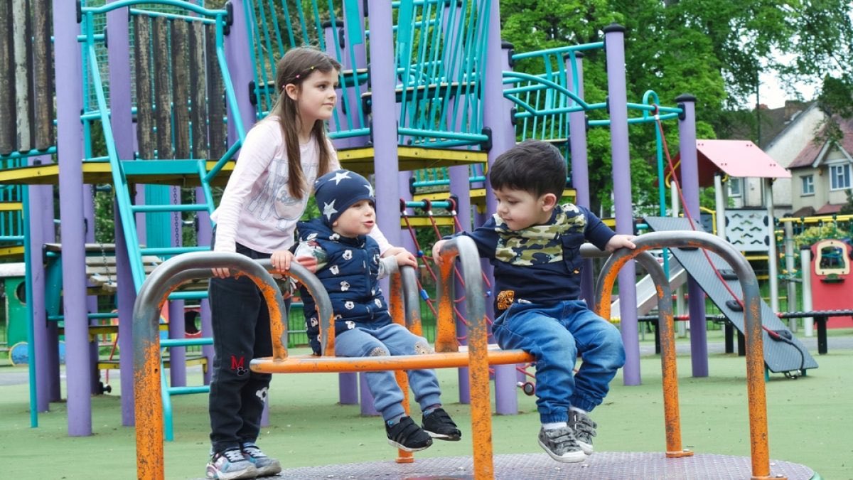 Eugene Minogue (@eugeneminogue) on Twitter photo ‘Why this Parliament can only be as strong as our playgrounds’ - <a href="/TomHayesBmouth/">Tom Hayes MP</a> in <a href="/LabourList/">LabourList</a>
labourlist.org/2025/01/labour…
‘We need to be on the side of playing children as well as working adults’
“And this is unfinished business for <a href="/UKLabour/">The Labour Party</a>. Years ago, Ed Balls and Andy ‘Why this Parliament can only be as strong as our playgrounds’ - <a href="/TomHayesBmouth/">Tom Hayes MP</a> in <a href="/LabourList/">LabourList</a>
labourlist.org/2025/01/labour…
‘We need to be on the side of playing children as well as working adults’
“And this is unfinished business for <a href="/UKLabour/">The Labour Party</a>. Years ago, Ed Balls and Andy