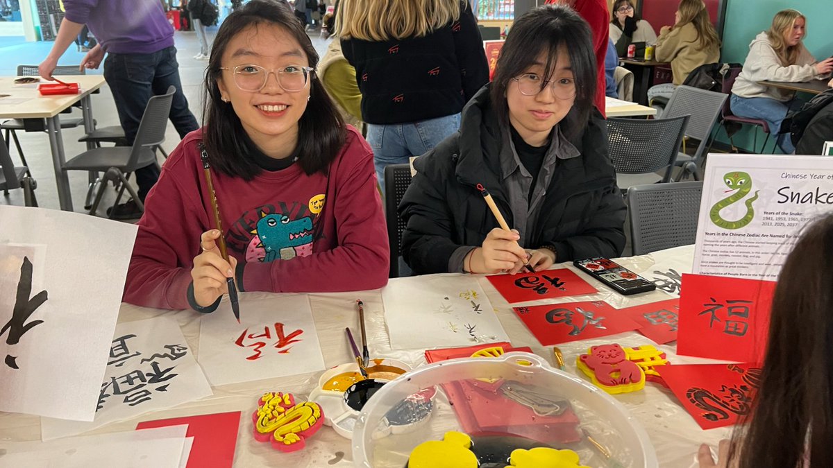 StirUni's tweet photo. We had a fantastic year of the snake celebration on #UofStirling campus this afternoon filled with workshops, giveaways and a Lion Dance to bring prosperity and luck for the upcoming year! #BeConnected 🐲 https://t.co/BnvgrAei4h