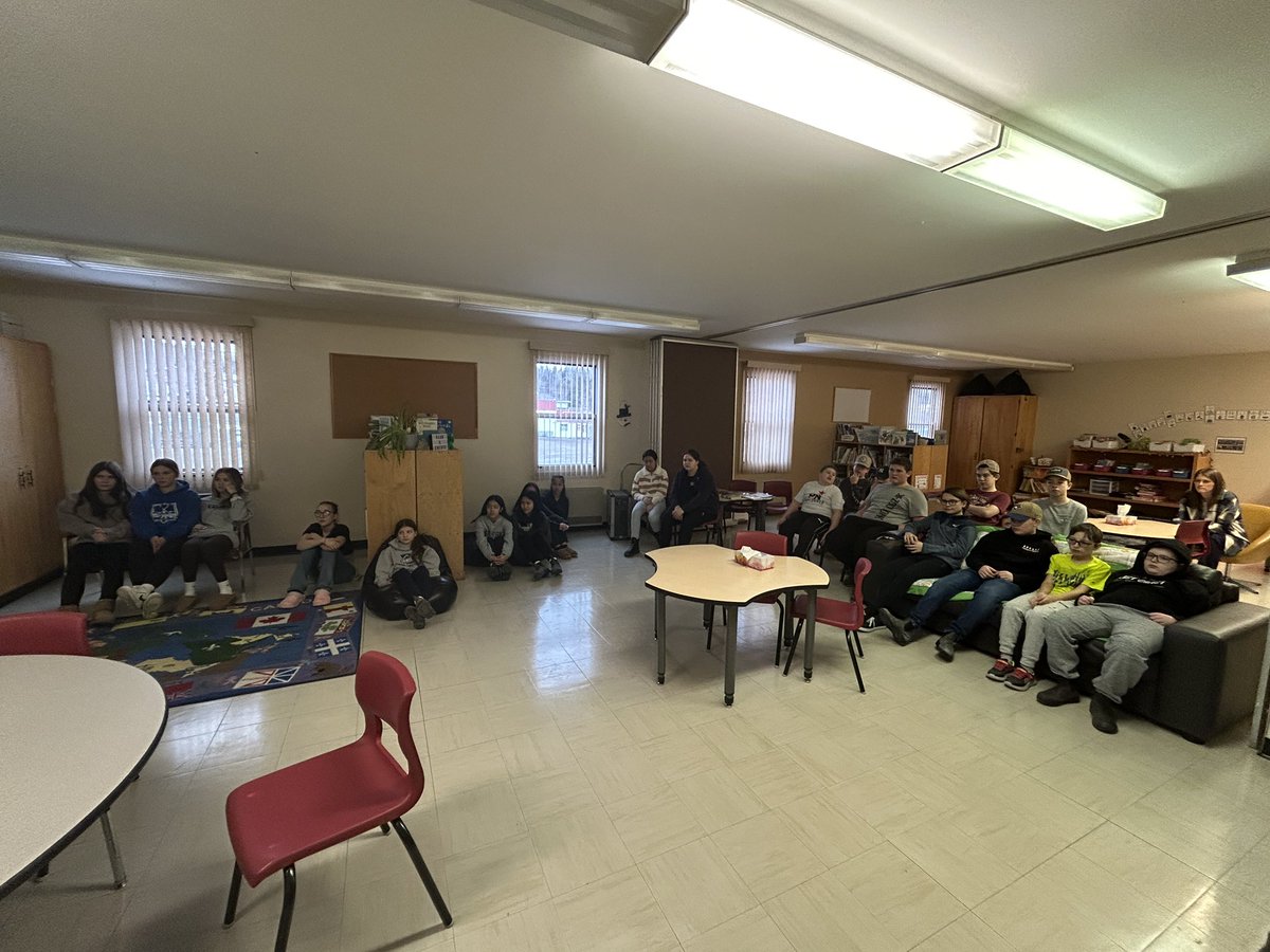 A big Thank You to Trina Green from
The King’s Point Public Library! All our grades 7-12 students left today with a library card! #LiteracyWeek
<a href="/NLSchoolsCA/">NLSchools</a>