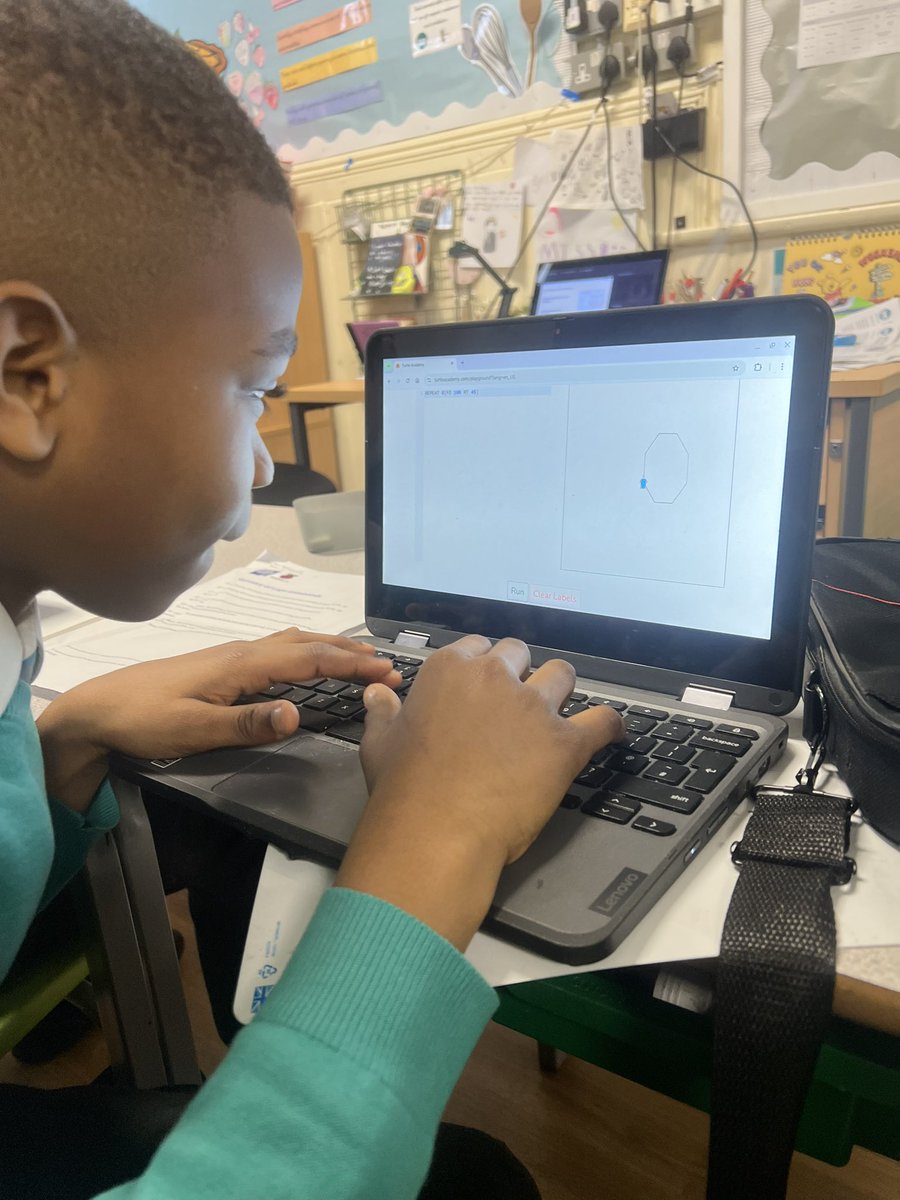 begumtindal's tweet photo. I definitely have some coding wizards in 4H!⌨️💻🧑‍💻 Creating shapes using repetition &amp; different codes was so much fun. https://t.co/Ka6aoHO2J7