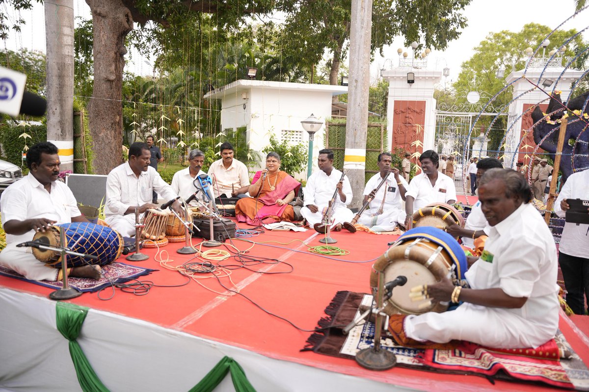 LGov_Puducherry's tweet photo. Honoured Shri P. Dhakshnamoorthy, #Thavil instrumentalist from #Puducherry, who has been selected for #PadmaSri Award for the year 2025. Alongside, #ChiefMinister Shri. N. Rangasamy.
@rashtrapatibhvn @narendramodi @AmitShah @PIB_India @MinOfCultureGoI https://t.co/uhHBwJB4tM