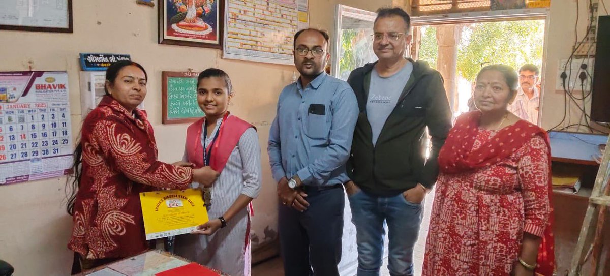 directornilesh's tweet image. Students of #TJBS Girls High School #Rajula were honoured by @InfoGujcost @dstGujarat for their excellent performance in the Zonal Level #STEM Quiz 3.0

@PMOIndia @CMOGuj 
@monakhandhar @narottamsahoo @karandi65 @IndiaDST @CollectorAmr @ddoamreli
@DpeoAmreli94263