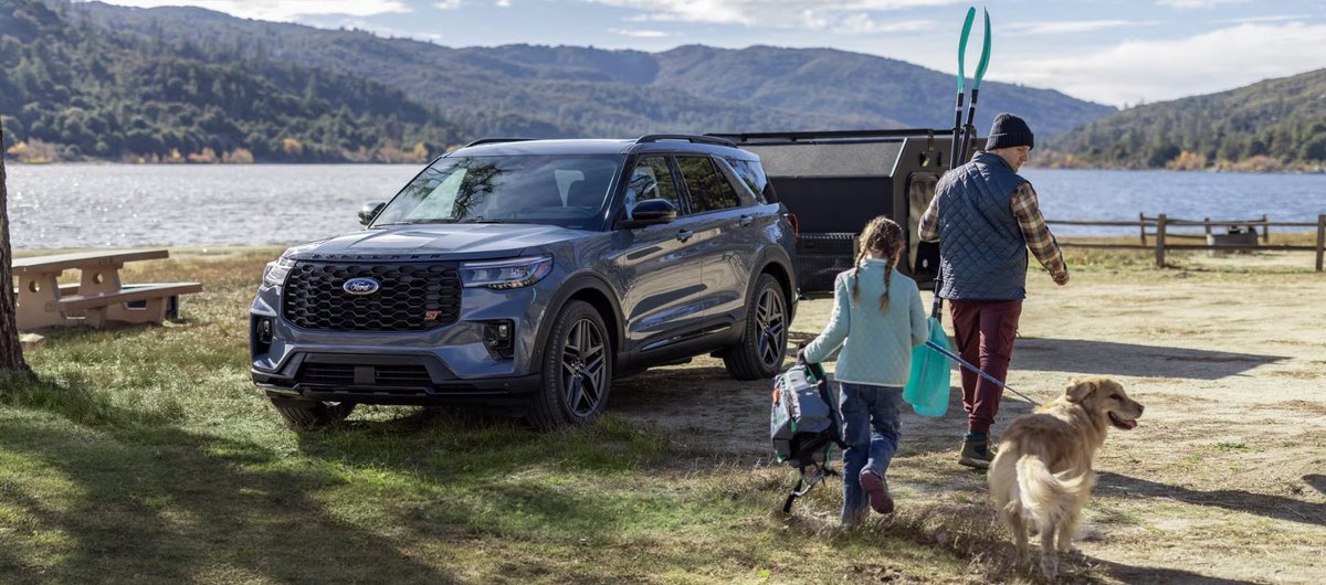 fordsquaremtv's tweet photo. Fun for the whole family comes standard with the 2025 Ford Explorer. https://t.co/R4uokBXLfF